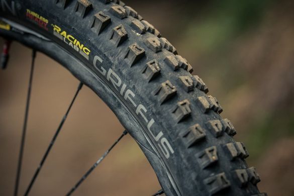 Покрышка Hutchinson Griffus RLAB 2х66 27.5х2.50 Tubeless Ready складная Black PV529792