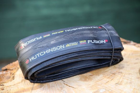 Покрышка Hutchinson Fusion 5 Galactik 700x23 TL FB PV527581