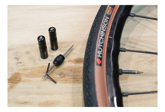 Ремонтний набір для безкамерок Hutchinson Tubeless Rep'air Kit AD60261