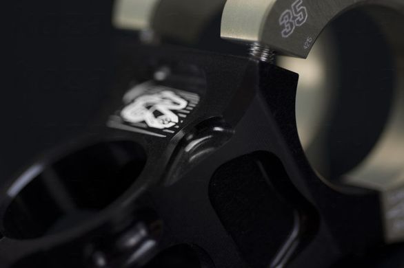 Винос керма Renthal Apex 35 Stem, Rise 50 мм x 6deg — STM119-BKAG Винос керма Renthal Apex 35 Stem, Rise 50 мм x 6deg STM119-BKAG