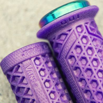Грипси ODI Vans v2.1 Lock-On MTB Closed End 135mm Iridescent Purple/Oil Slick D33VNIP-OS