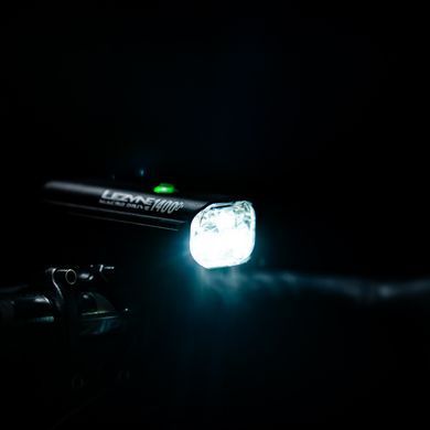 Переднє світло Lezyne MACRO DRIVE 1400+ FRONT Чорний матовий 1400 люменів Y17 4710582 551604